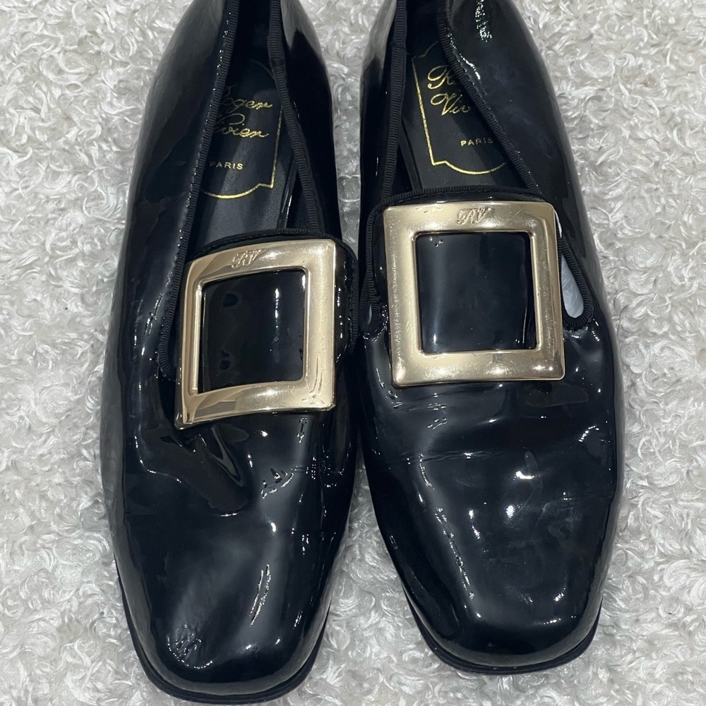Roger Vivier Belle Vivier Buckle Pump Black Patent